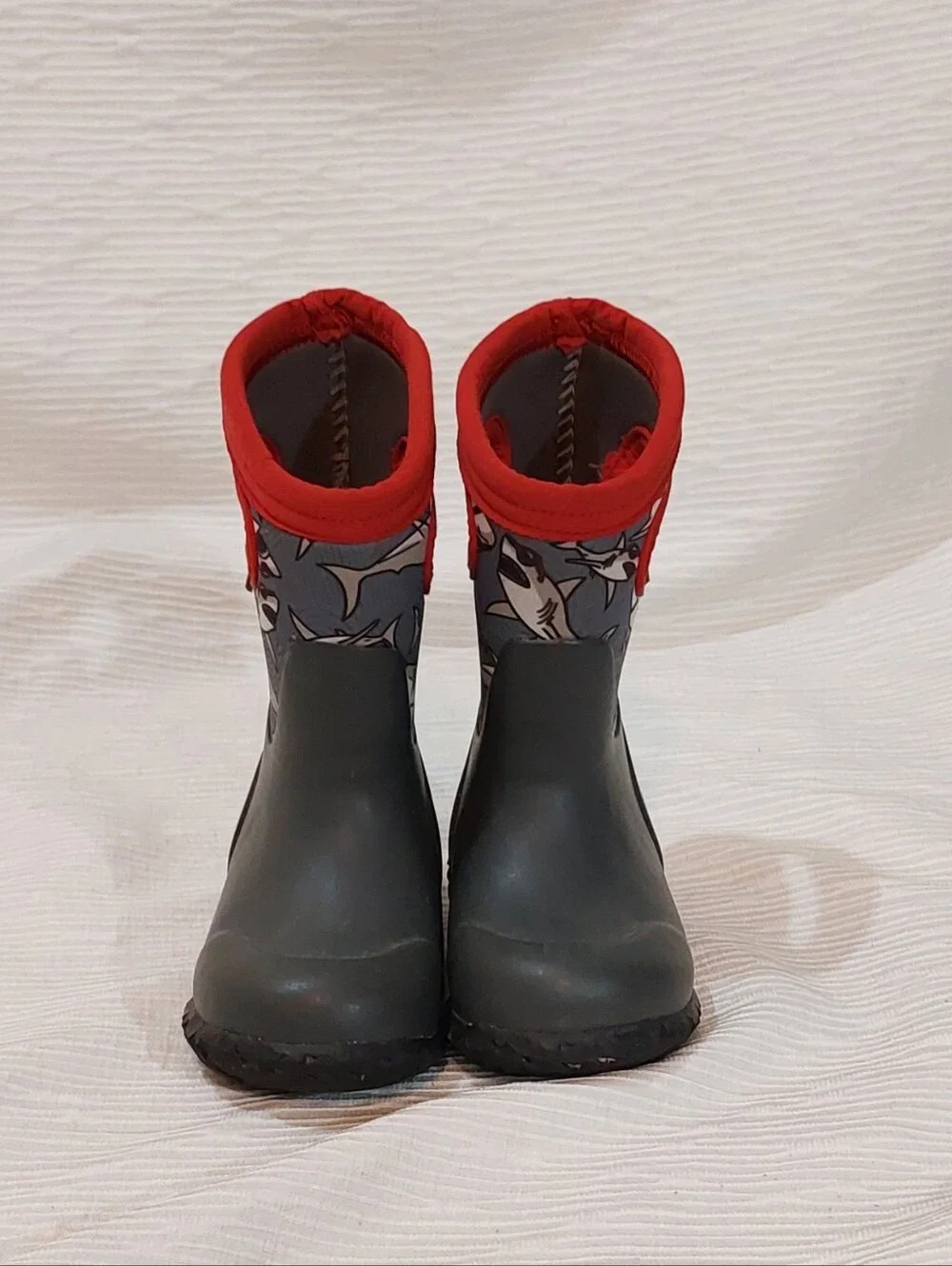 Bogs Kids Black and Red Shark Graphic Rain Boots Toddler Size 7